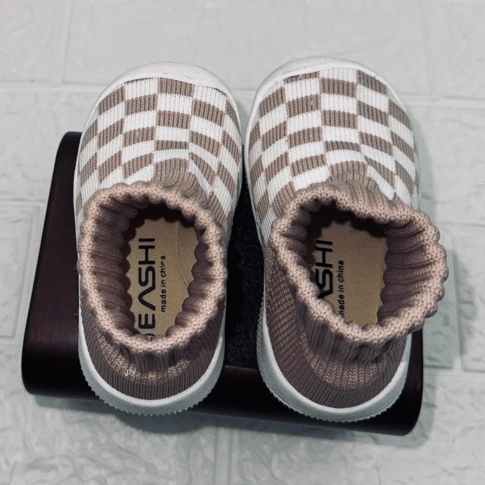 Eashi Knit Sock Sneakers Toddler 9-12 month 4.5 Tan White Checkered Slip On Shoe
